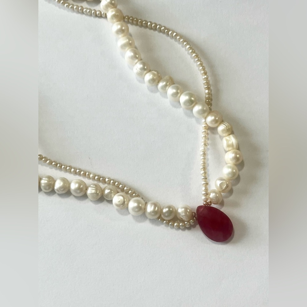 Handmade Freshwater Pearl Necklace with Red Teardrop Pendant - Picture 4 of 6